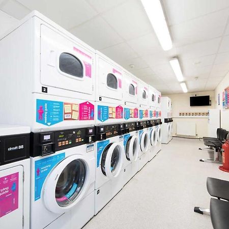 1 Night Free Comfortable Ensuite Rooms, Gillingham - Sk Hoo エクステリア 写真