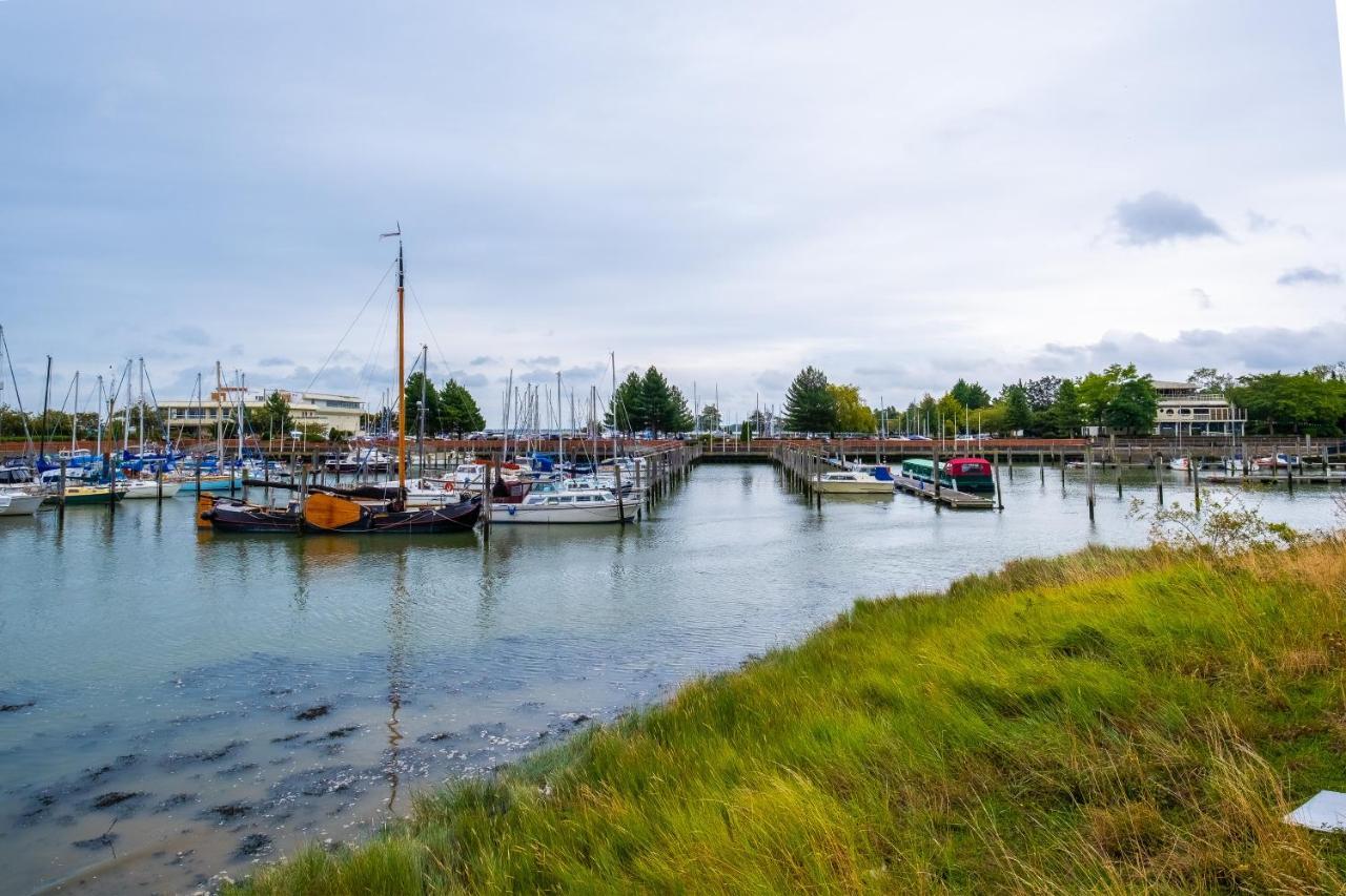 1 Night Free Comfortable Ensuite Rooms, Gillingham - Sk Hoo エクステリア 写真