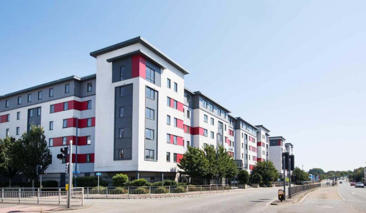1 Night Free Comfortable Ensuite Rooms, Gillingham - Sk Hoo エクステリア 写真